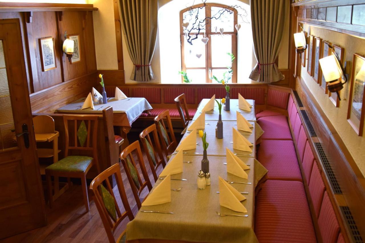 Hotel Gasthof Zum Loewen Velburg Zewnętrze zdjęcie