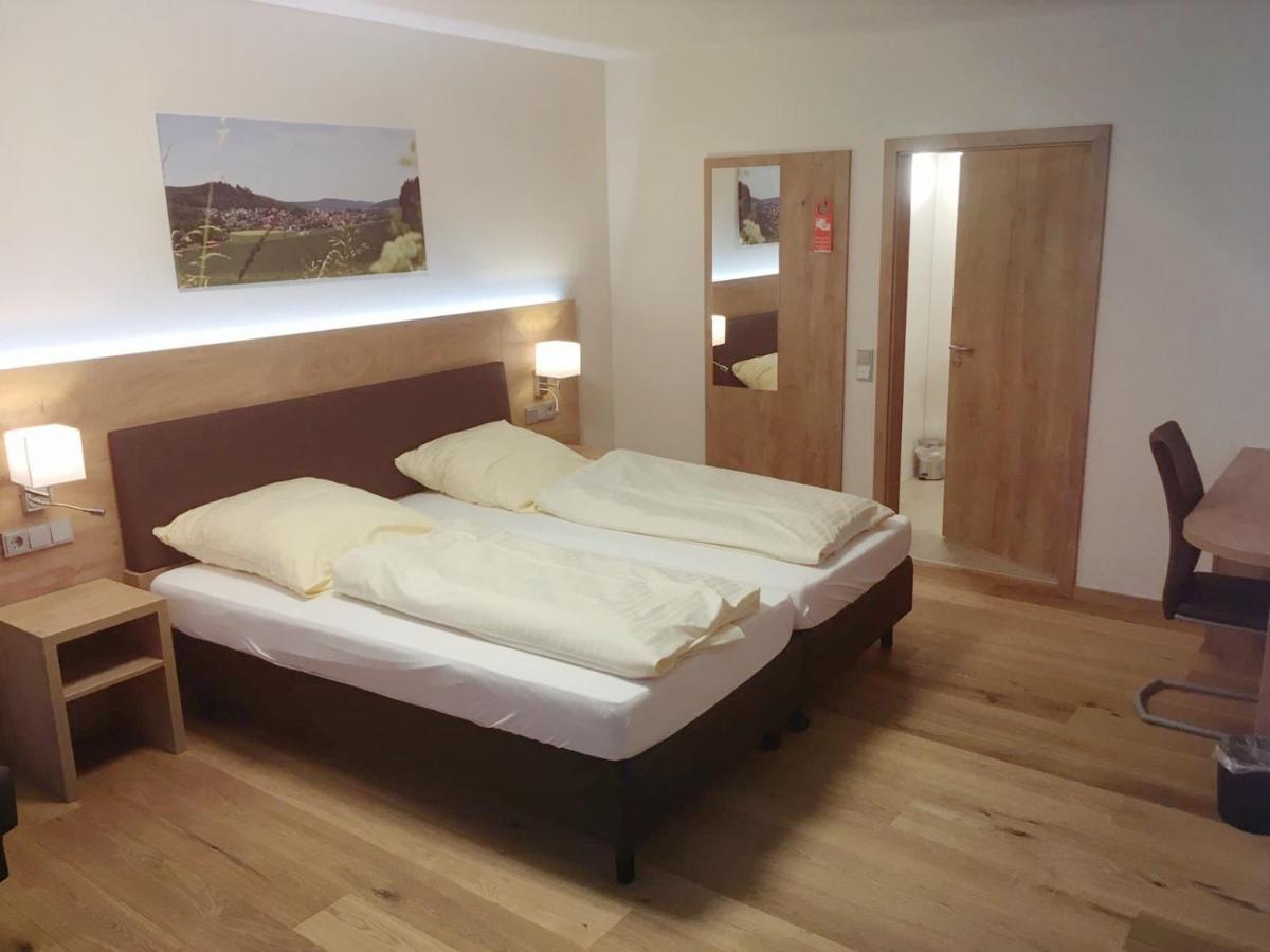 Hotel Gasthof Zum Loewen Velburg Pokój zdjęcie