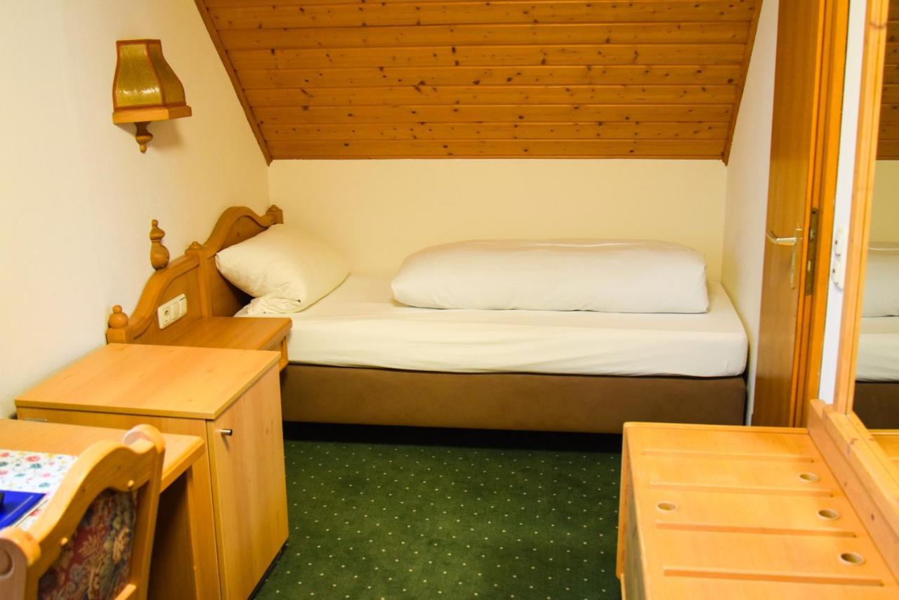 Hotel Gasthof Zum Loewen Velburg Pokój zdjęcie