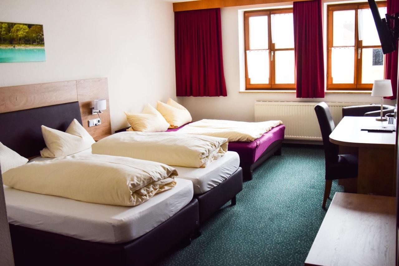 Hotel Gasthof Zum Loewen Velburg Pokój zdjęcie