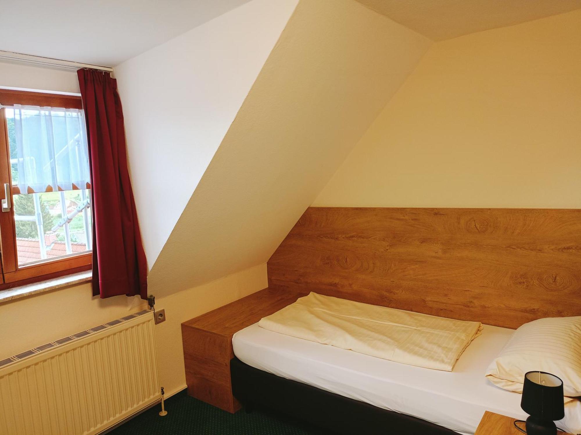 Hotel Gasthof Zum Loewen Velburg Zewnętrze zdjęcie
