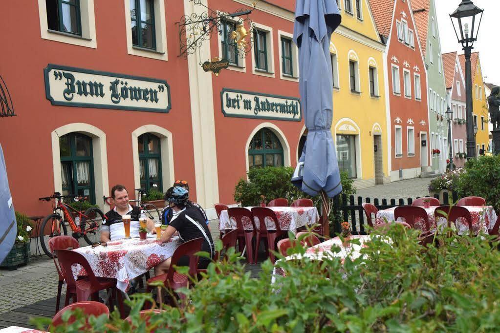 Hotel Gasthof Zum Loewen Velburg Zewnętrze zdjęcie