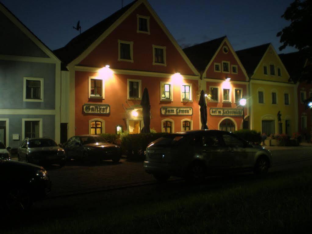 Hotel Gasthof Zum Loewen Velburg Zewnętrze zdjęcie